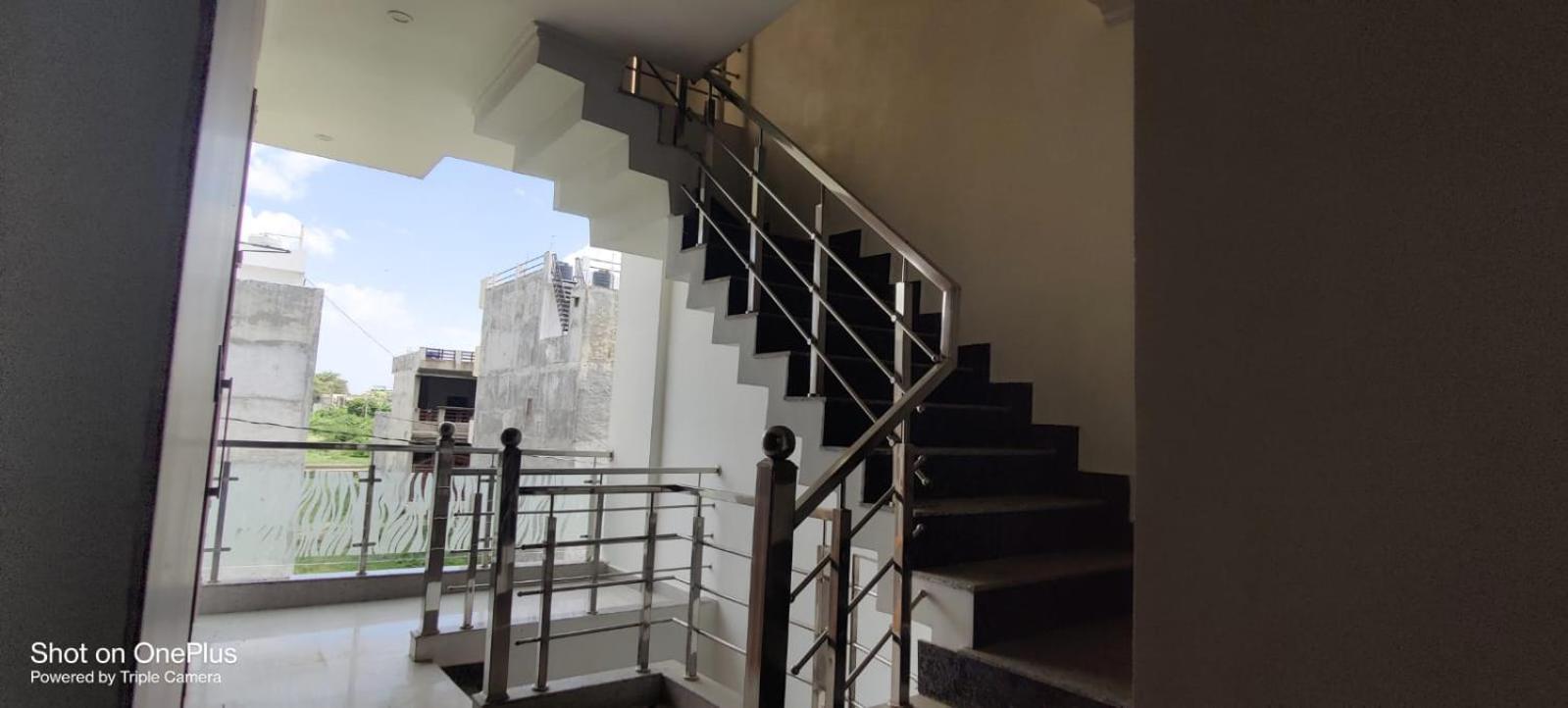 Blessing'S Home Stay 5 Bedrooms Luxury Villa Exquisite 5 Bedroom Villa Ideal Family Home Stay With Spacious Living 勒克瑙 外观 照片