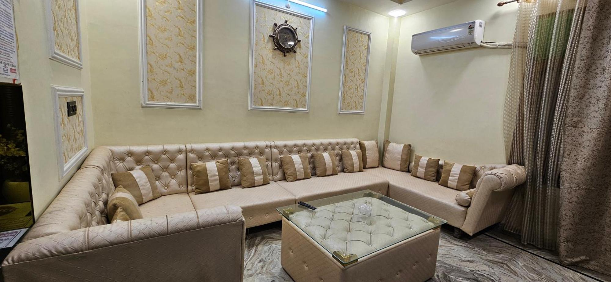 Blessing'S Home Stay 5 Bedrooms Luxury Villa Exquisite 5 Bedroom Villa Ideal Family Home Stay With Spacious Living 勒克瑙 外观 照片